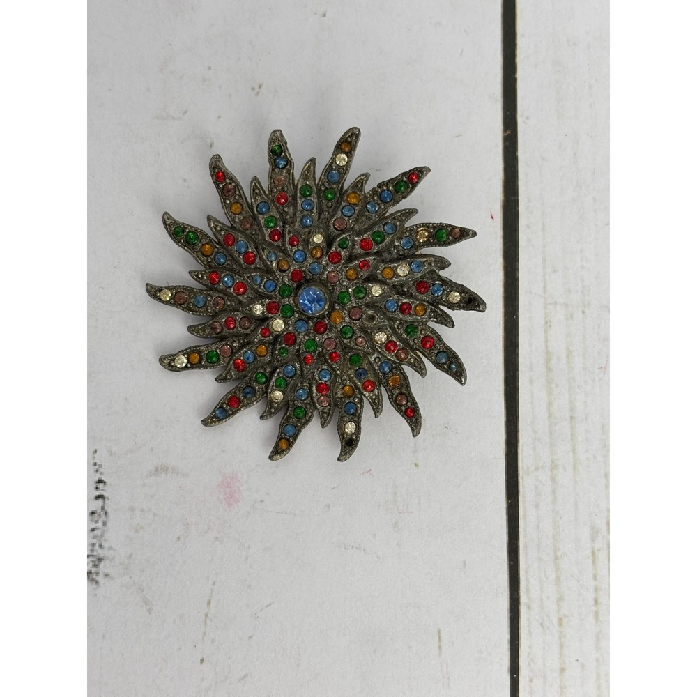 Vintage Multi Color Rhinestone Starburst Sun Brooch Silver Tone Celestial P230
